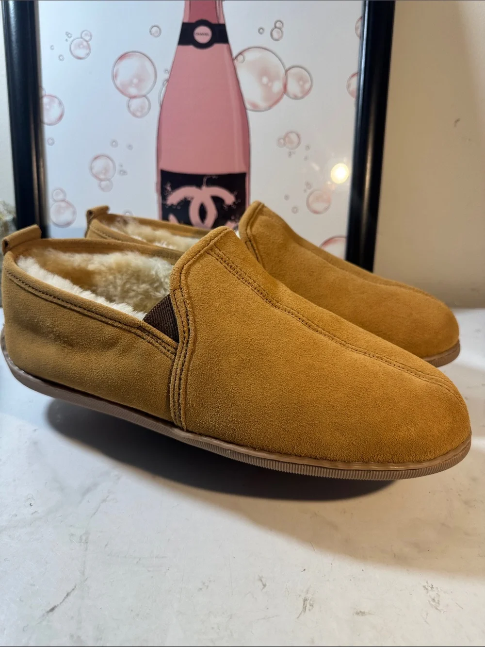 NWOT Minnetonka Men's Twin Gore Sheepskin Suede Slippers - Size 14